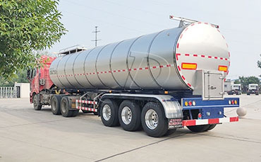 天潤(rùn)新東鮮奶運(yùn)輸車(chē)：為奶業(yè)運(yùn)輸注入高效新活力